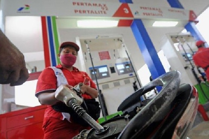 Isi Pertalite Banyak Motor Brebet, Bahlil Lahadalia: Pertamina Akan Tanggung Biaya Perbaikan